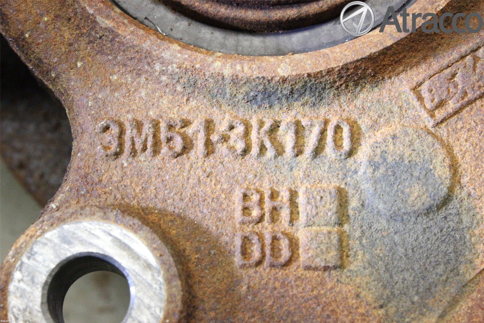 Ford FOCUS 08-11 Spindel Hf
