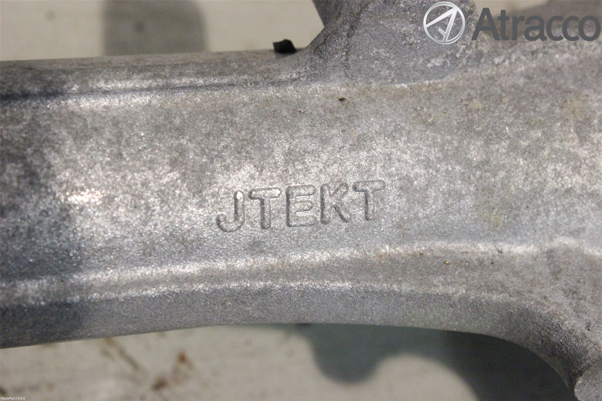 Toyota YARIS XP130 12-14 Servo Snekke - Tannstang