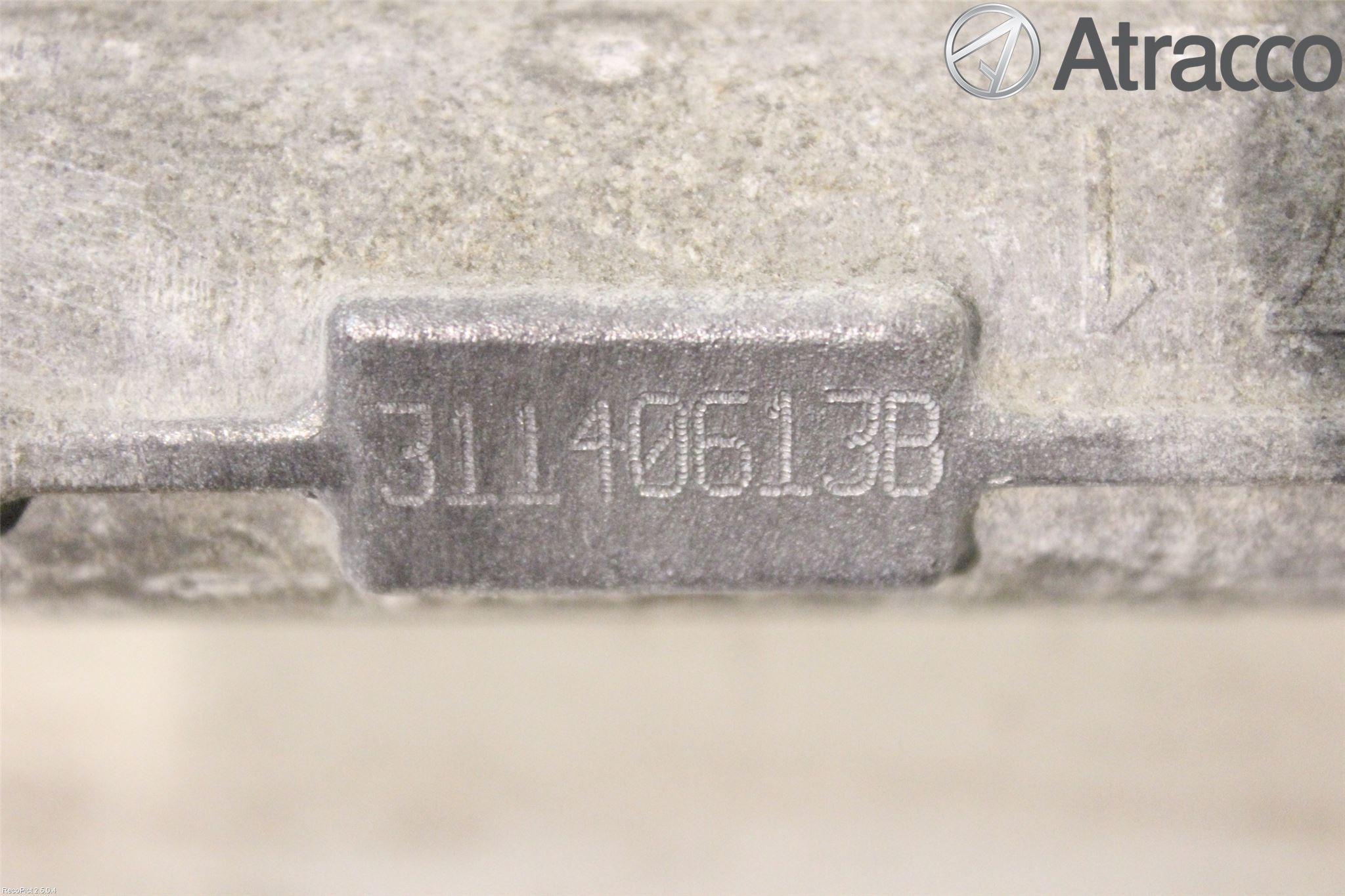 Toyota YARIS XP130 12-14 Servo Snekke - Tannstang