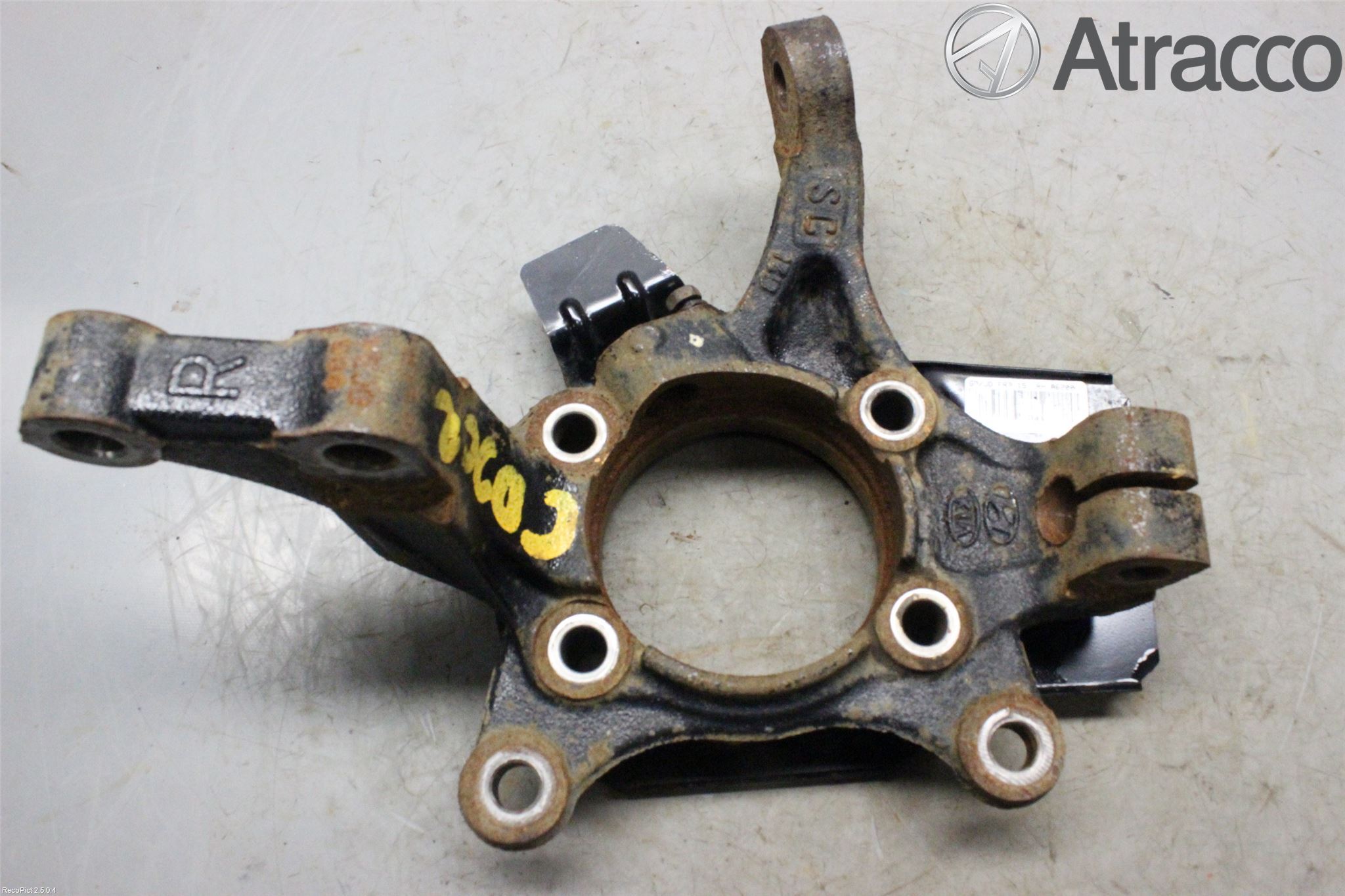 Hyundai i30 GD 13-17 Spindel Hf