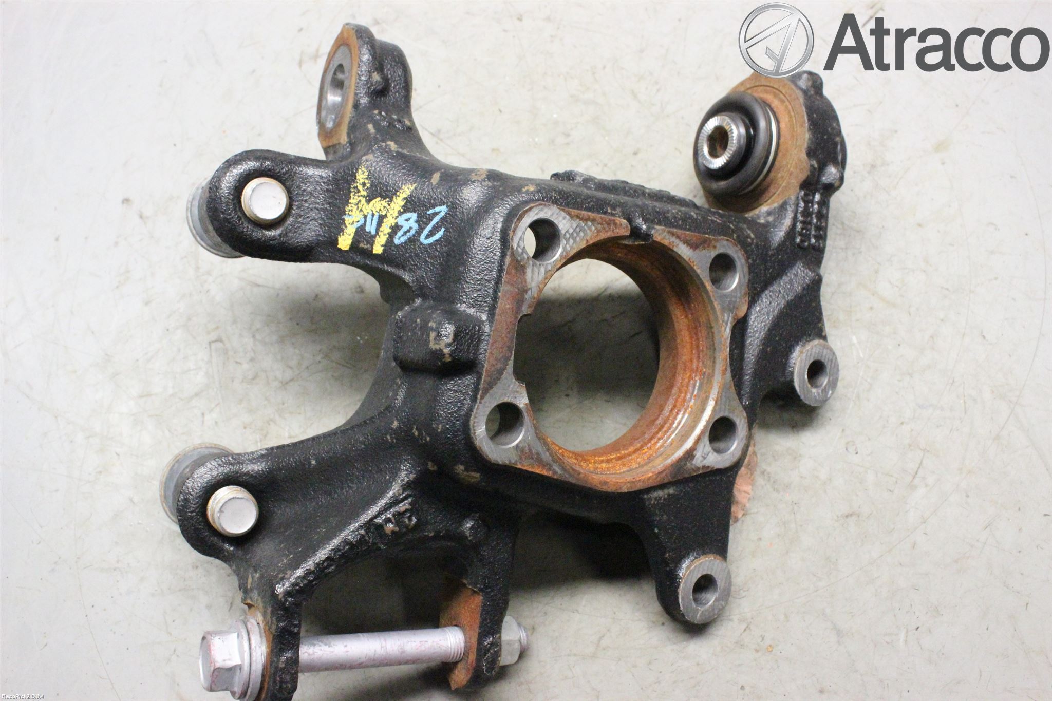 Toyota AURIS 13-19 Spindel Hb