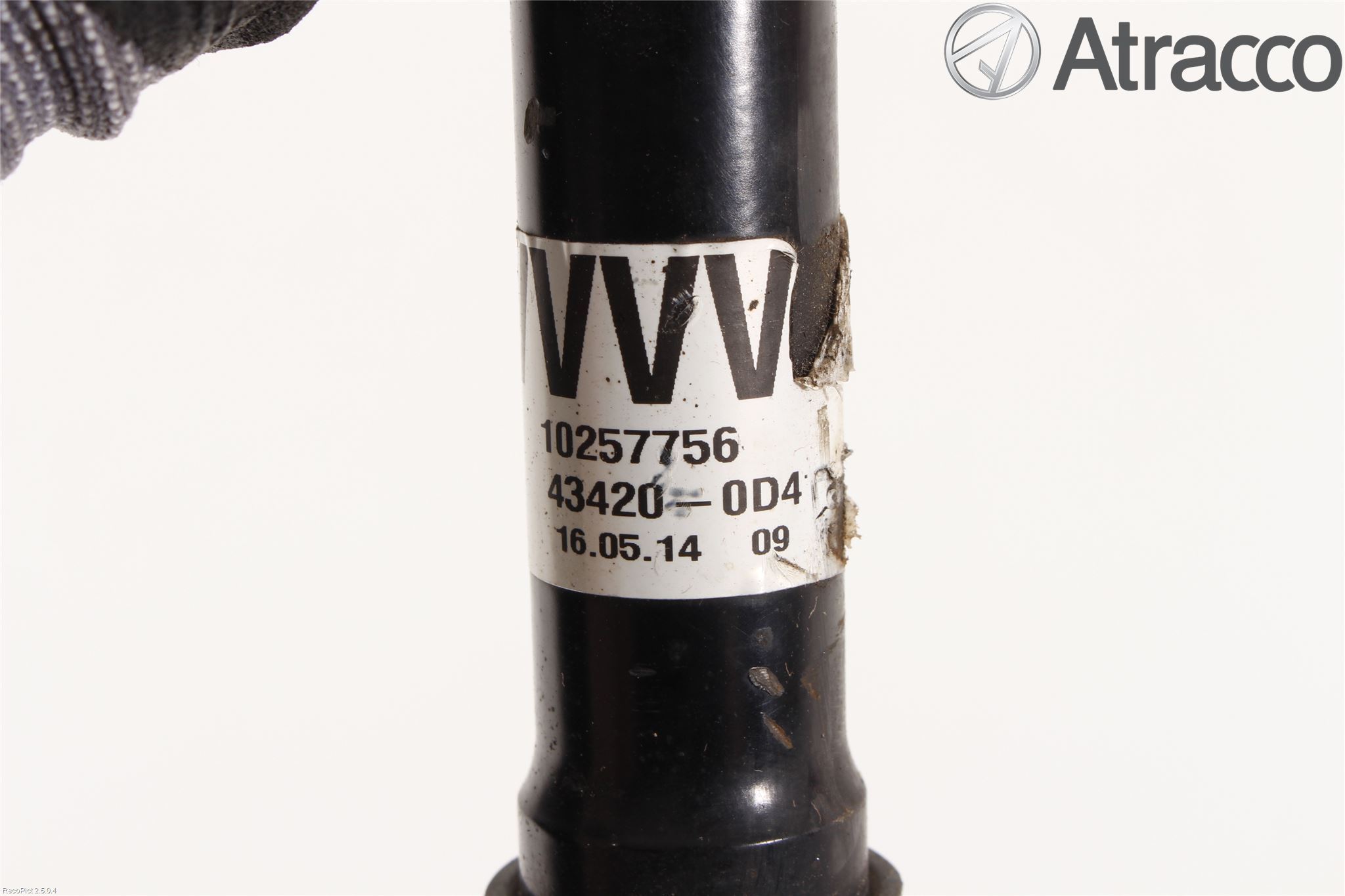 Toyota YARIS XP130 12-14 Drivaksel Foran Kompl Venstre