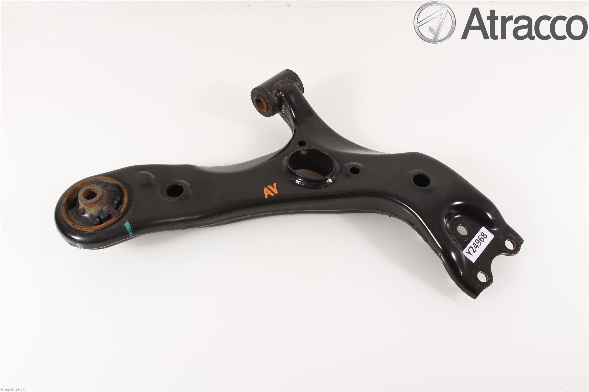 Toyota AURIS 13-19 Bærearm Foran Høyre Nedre