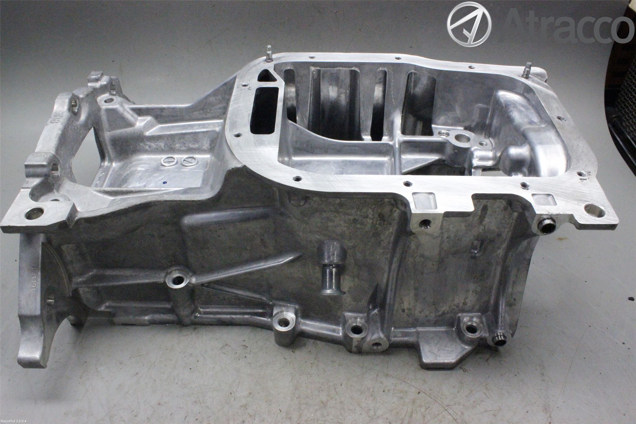 Toyota AVENSIS 09-15 Bunnpanne