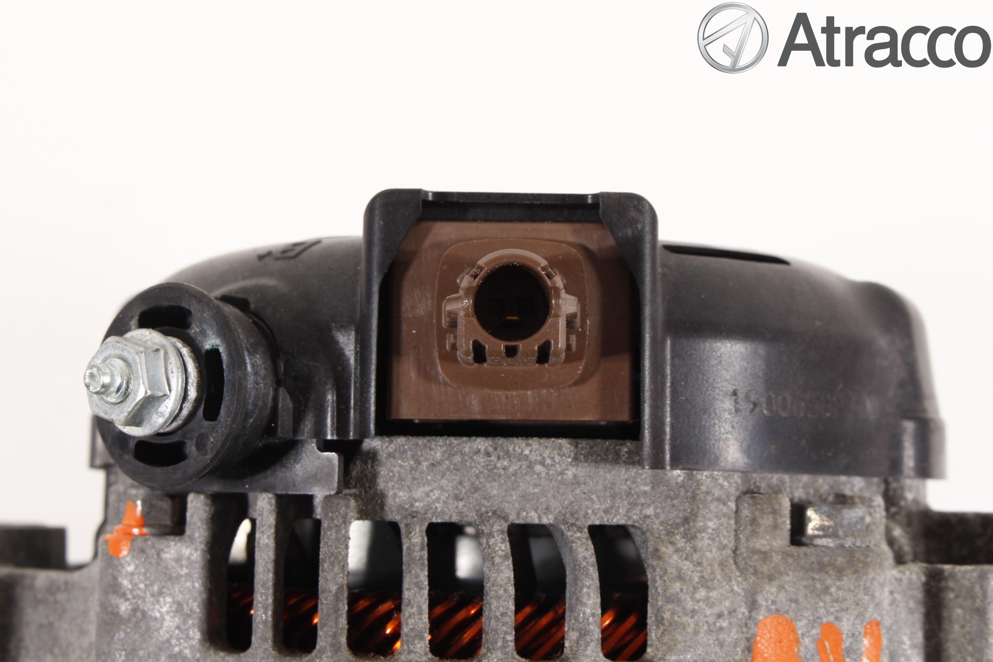 Toyota YARIS XP130 12-14 Dynamo