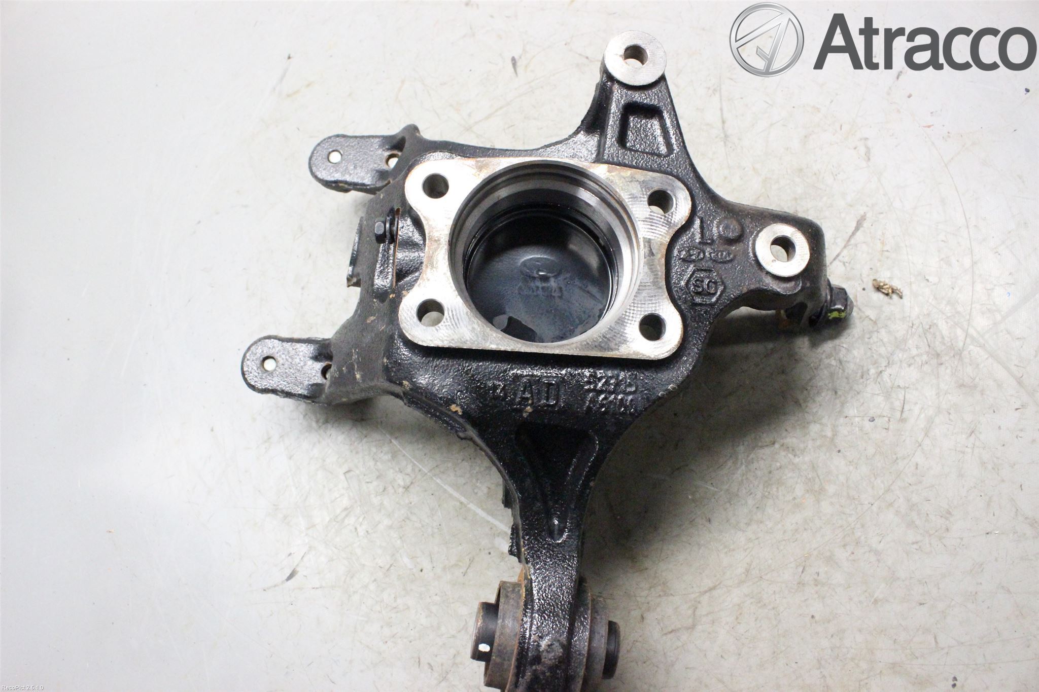 Hyundai i30 GD 13-17 Spindel Vb