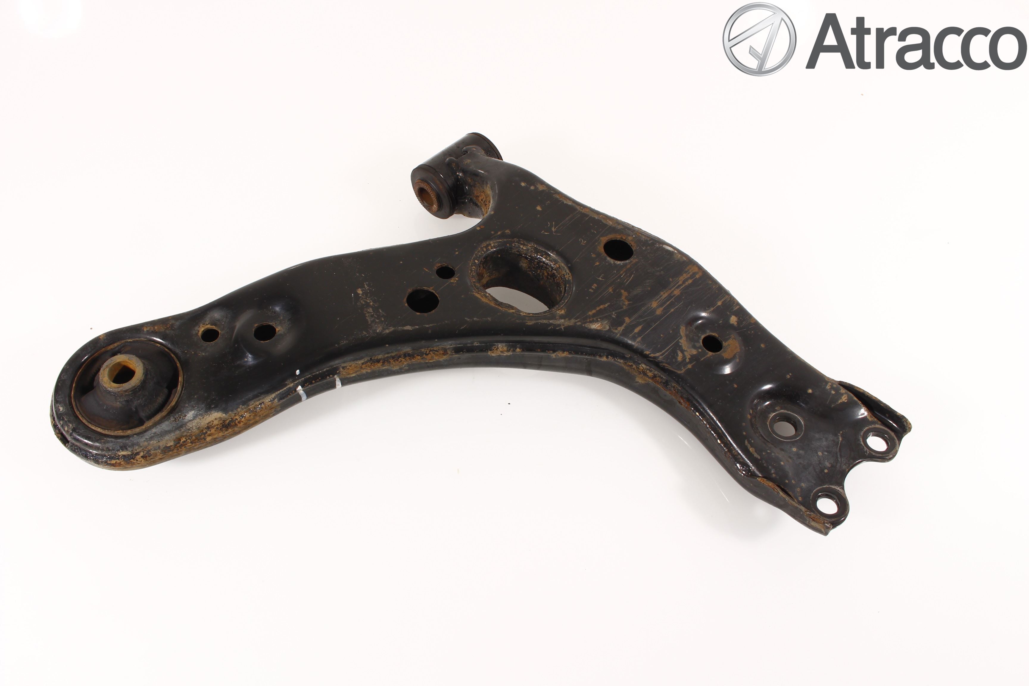 Toyota AVENSIS 09-15 Bærearm Foran Venstre Nedre