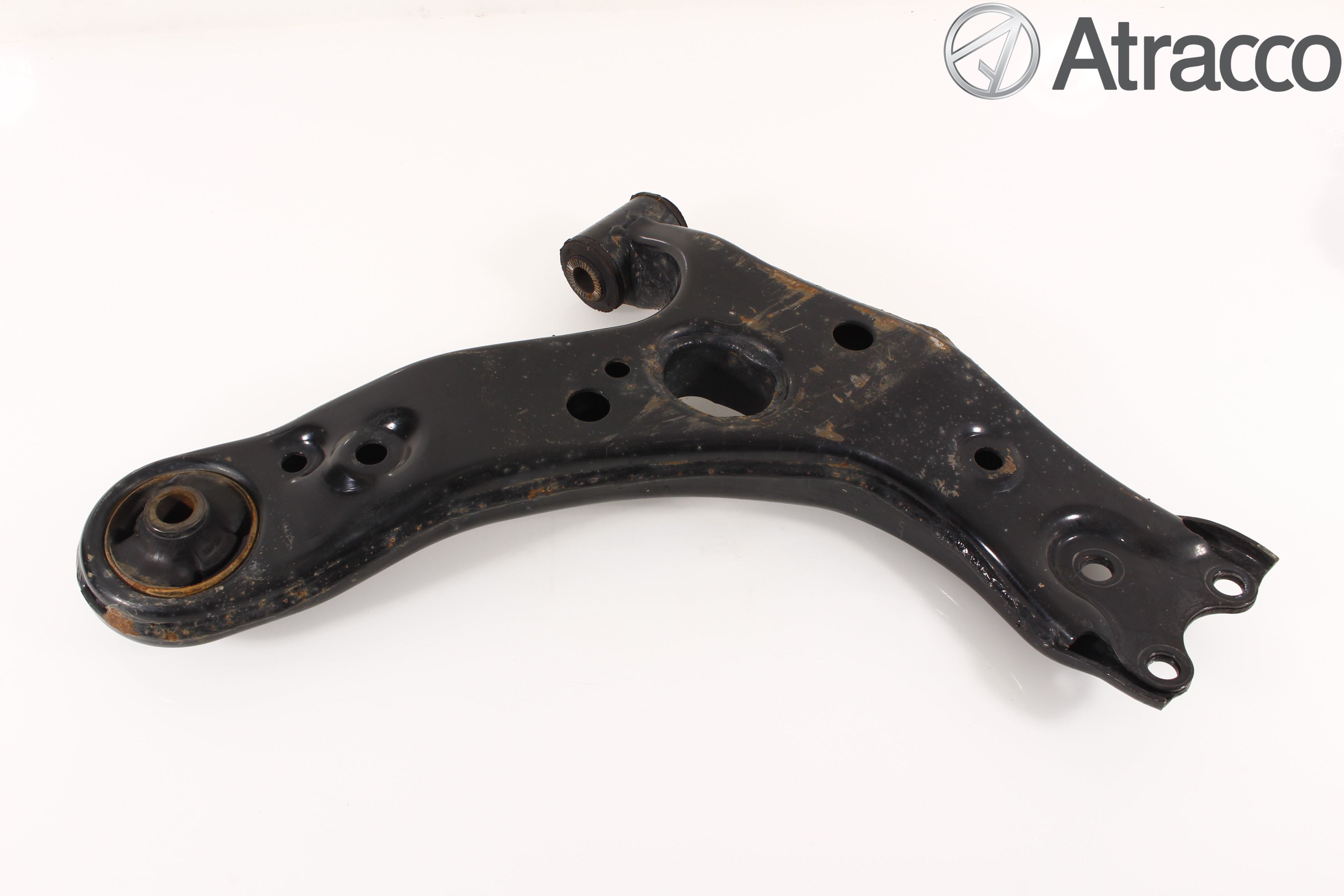 Toyota AURIS 13-19 Bærearm Foran Venstre Nedre