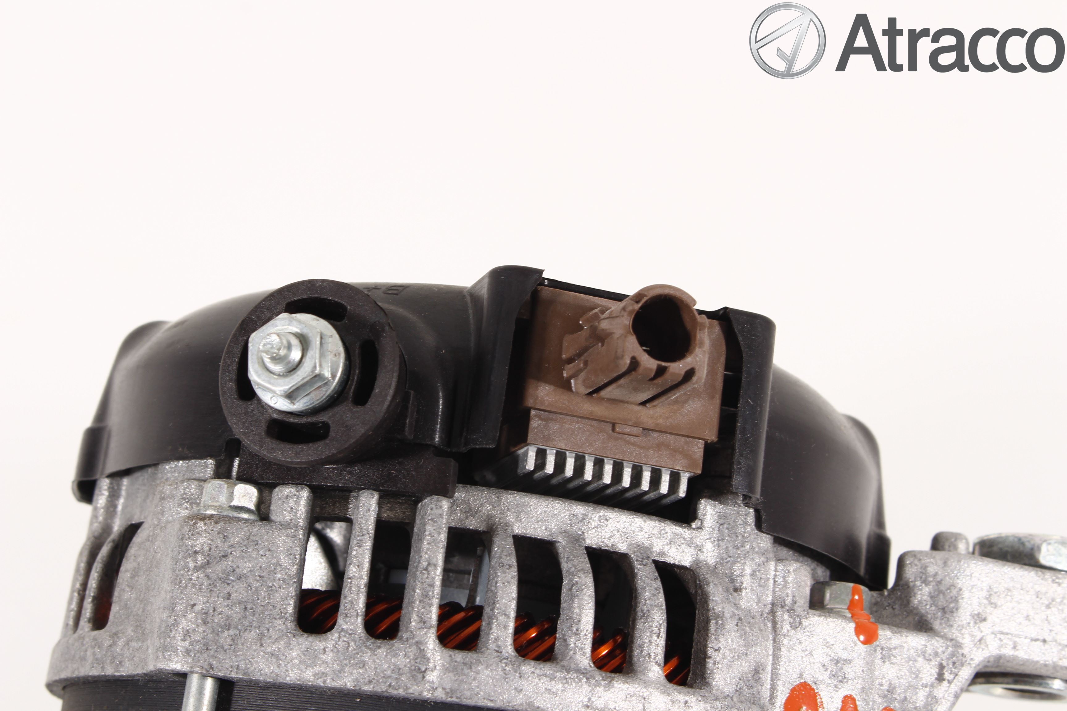 Toyota AURIS 13-19 Dynamo