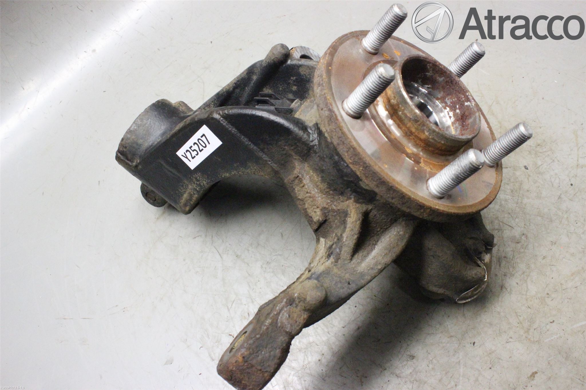 Ford MONDEO 07-15 Spindel Hf