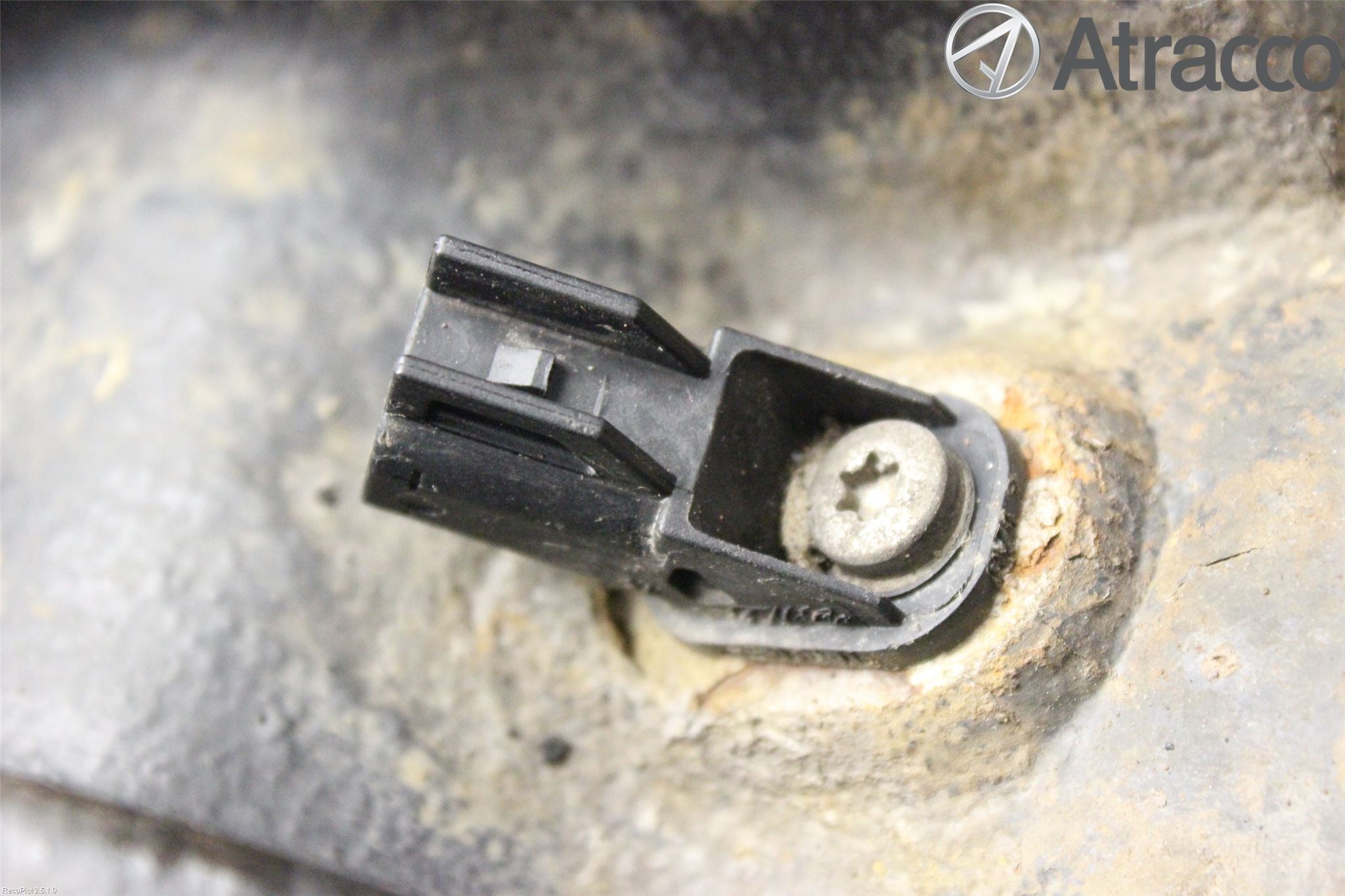 Ford MONDEO 07-15 Spindel Hf