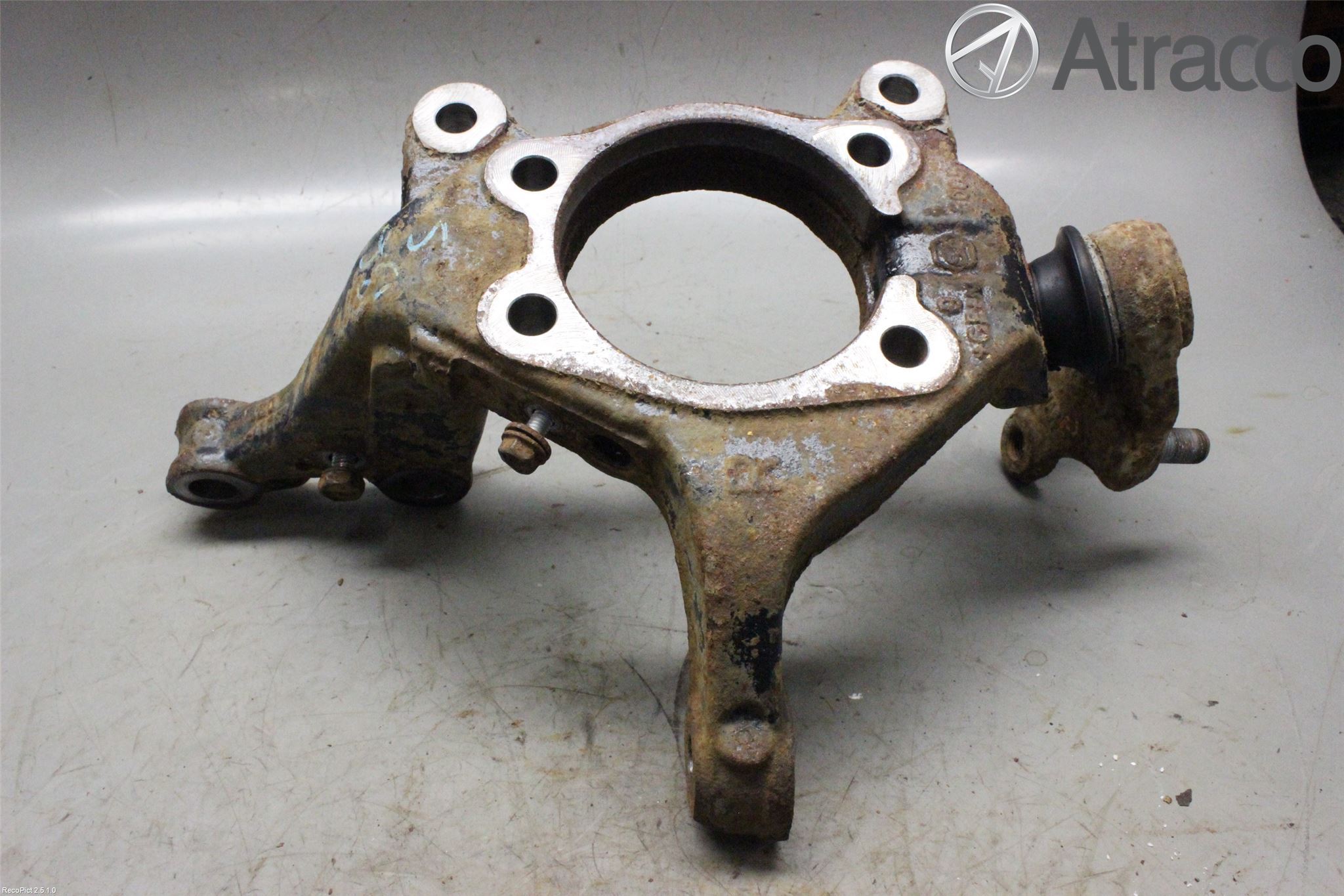 Toyota AURIS 10-12 Spindel Hf