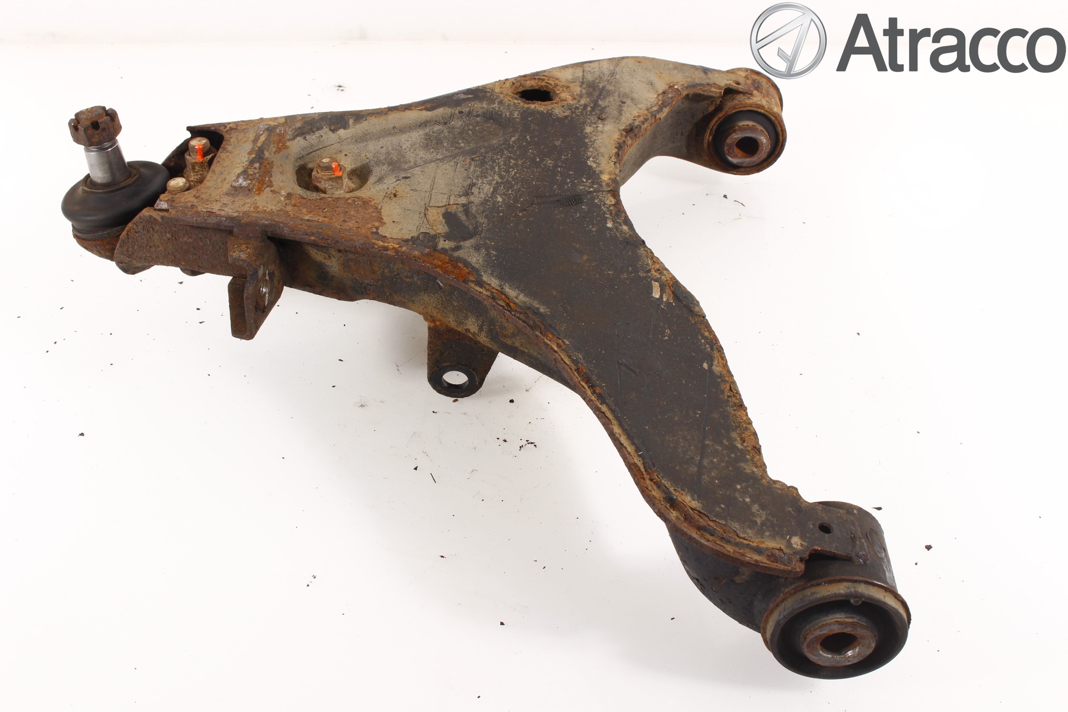 Mitsubishi L200 06-15 Bærearm Foran Venstre Nedre