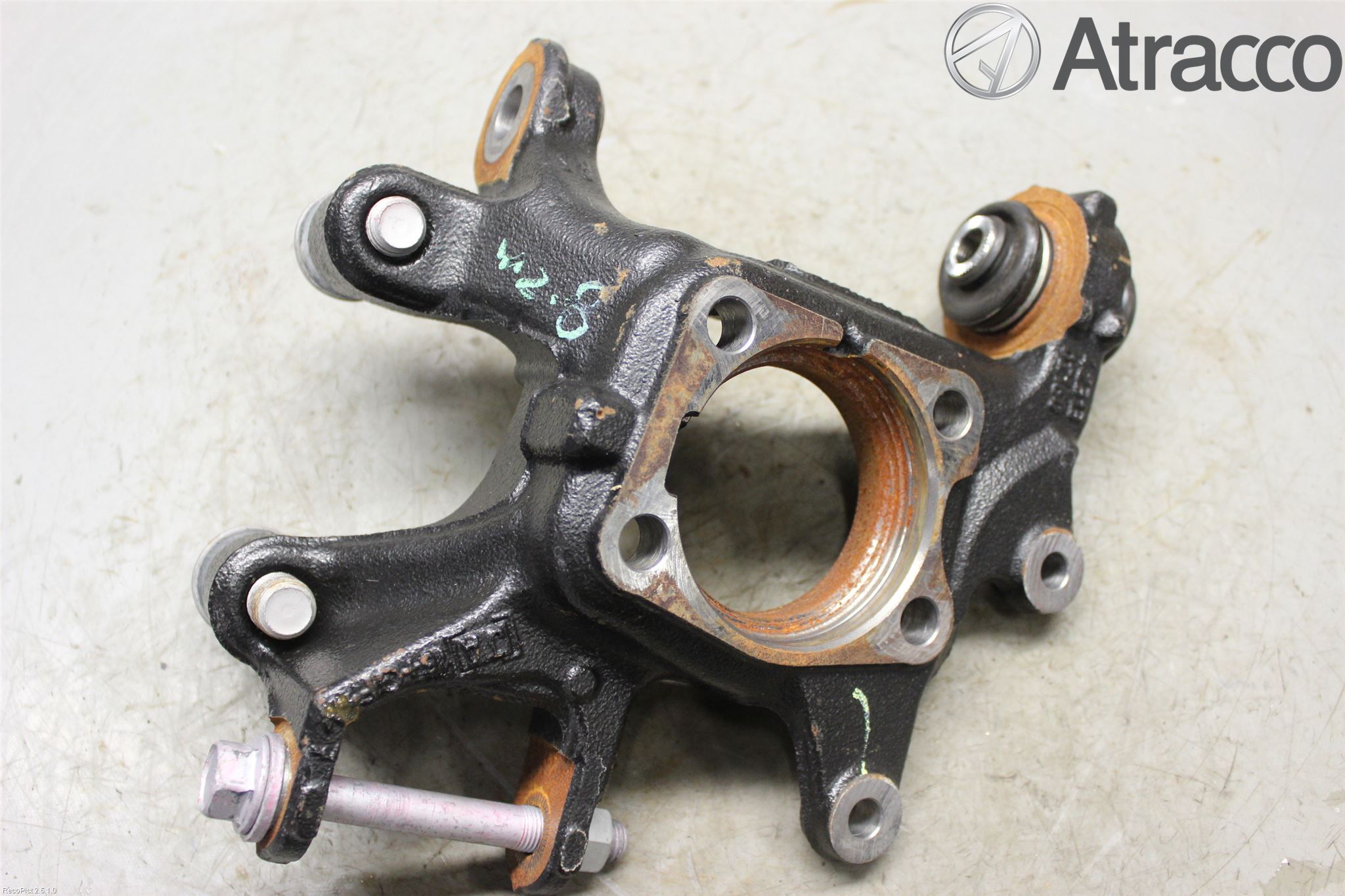 Toyota AURIS 13-19 Spindel Hb