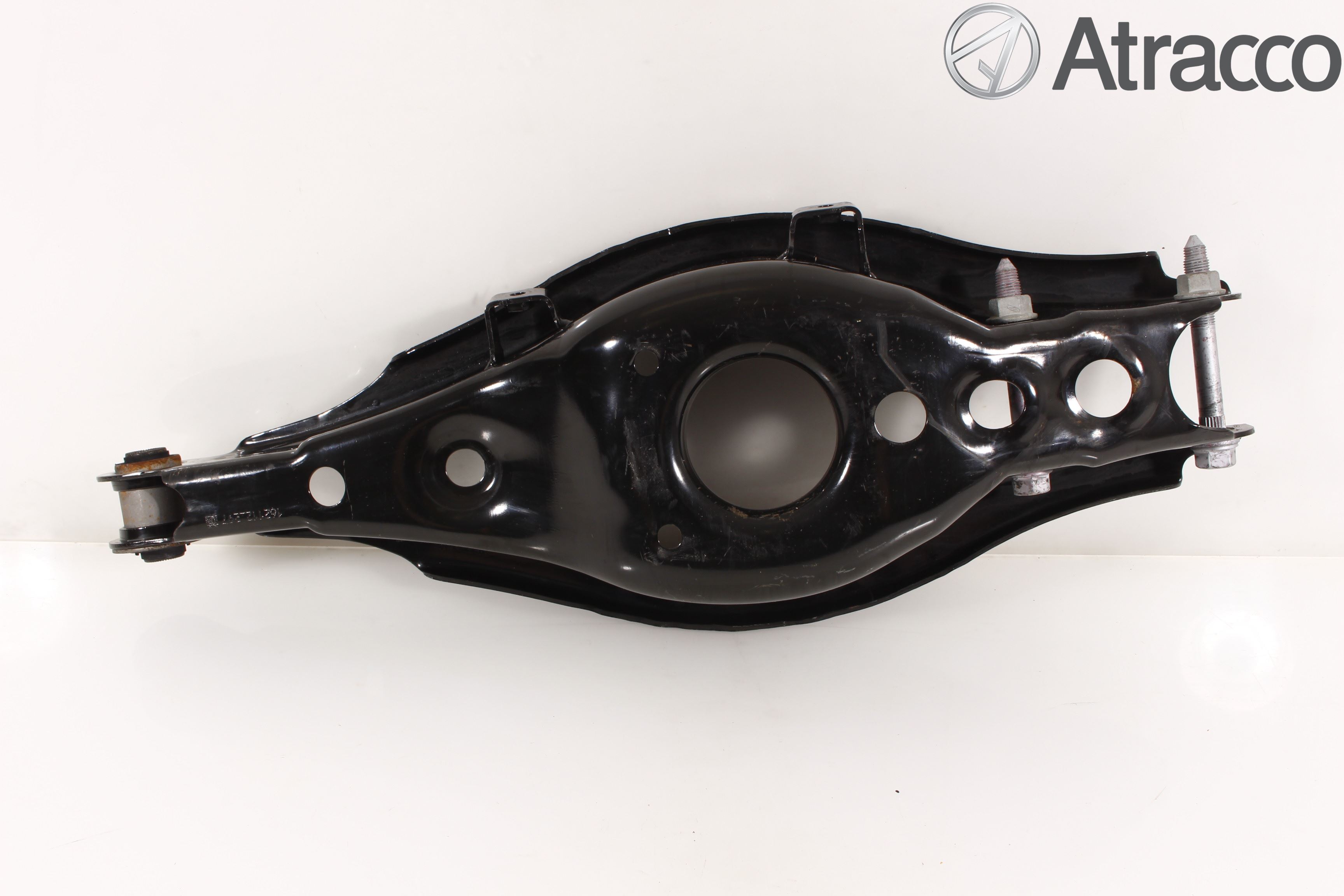 Toyota AURIS 13-19 Bærearm Bak Venstre