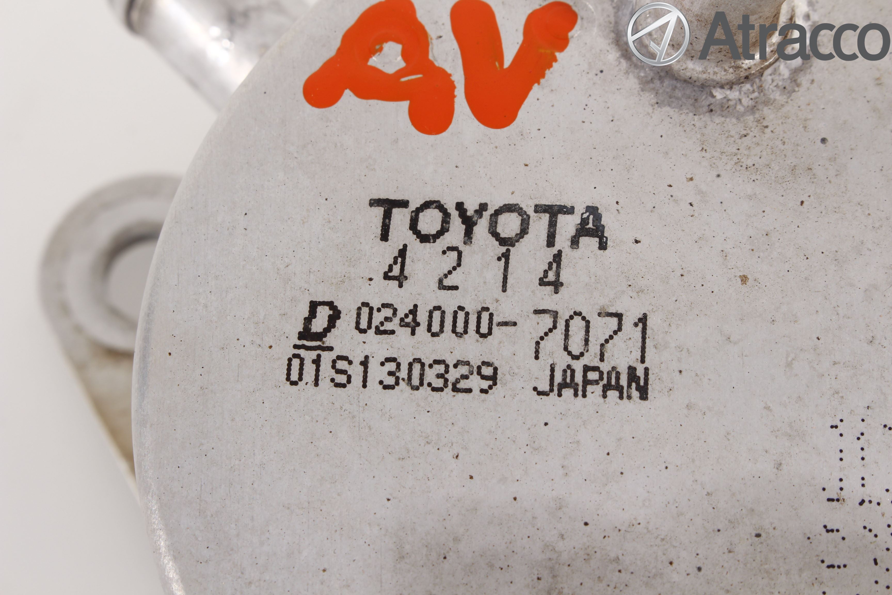 Toyota RAV4 13-18 Radiator Oljekjøler Automatgea