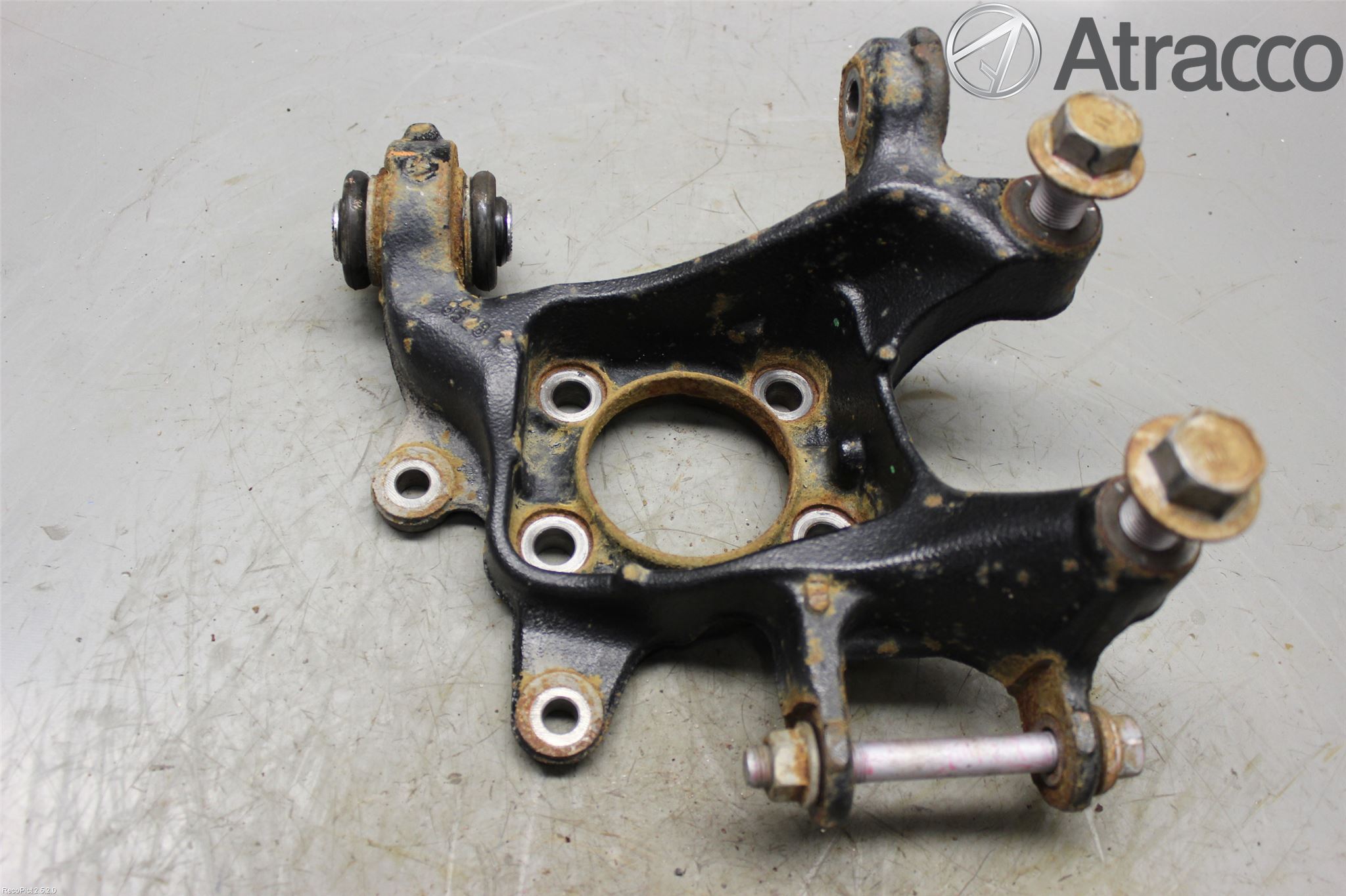 Toyota AURIS 13-19 Spindel Hb