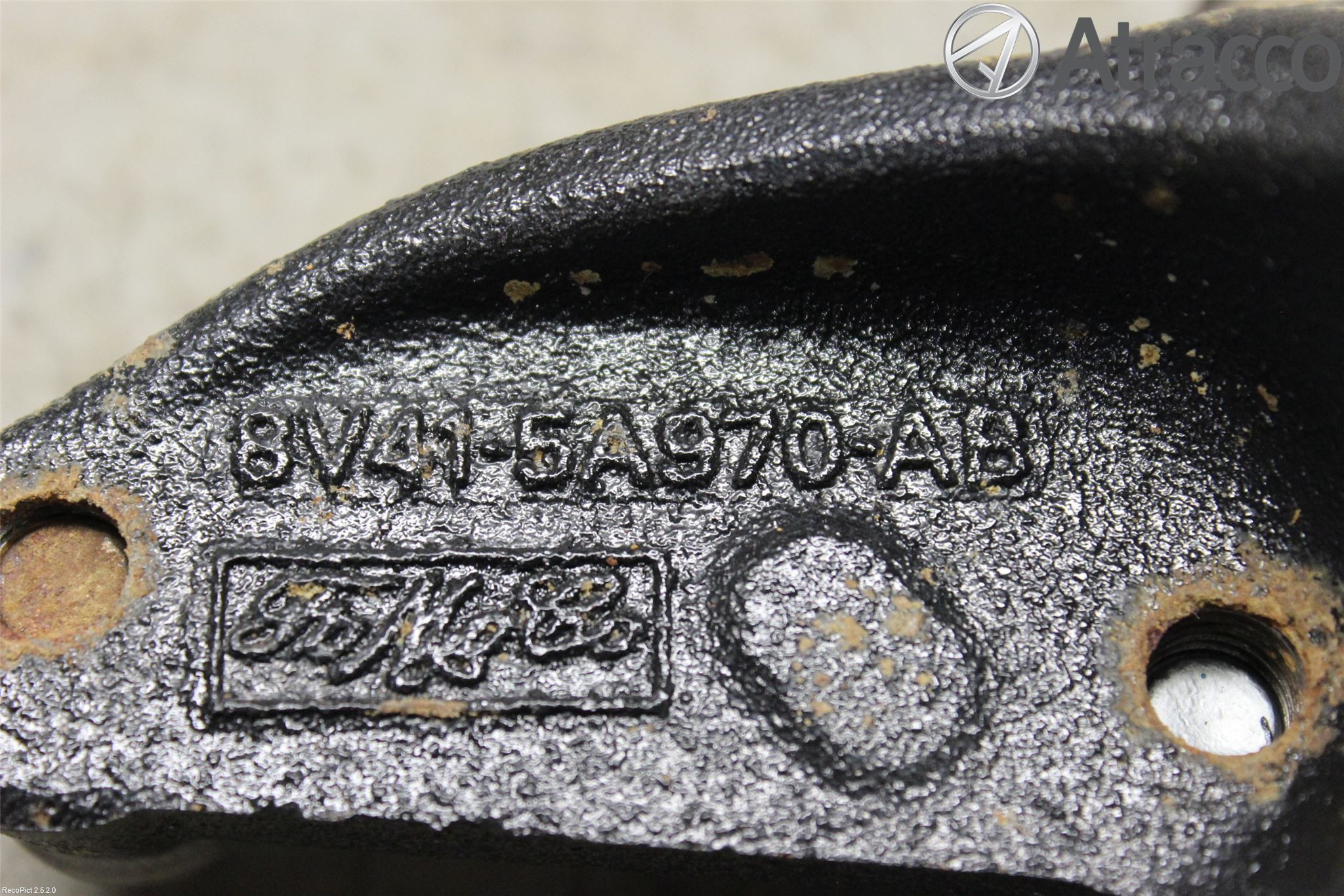 Ford KUGA 08-12 Spindel Hf
