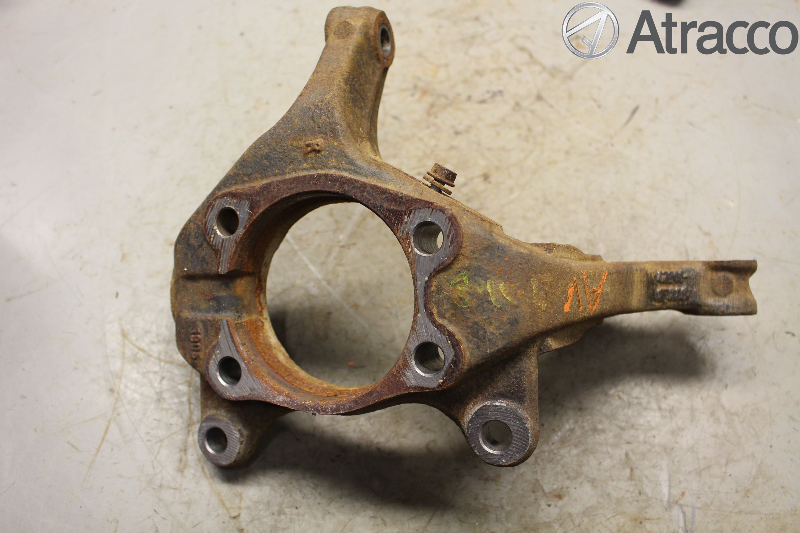 Toyota VERSO 09-18 Spindel Hf