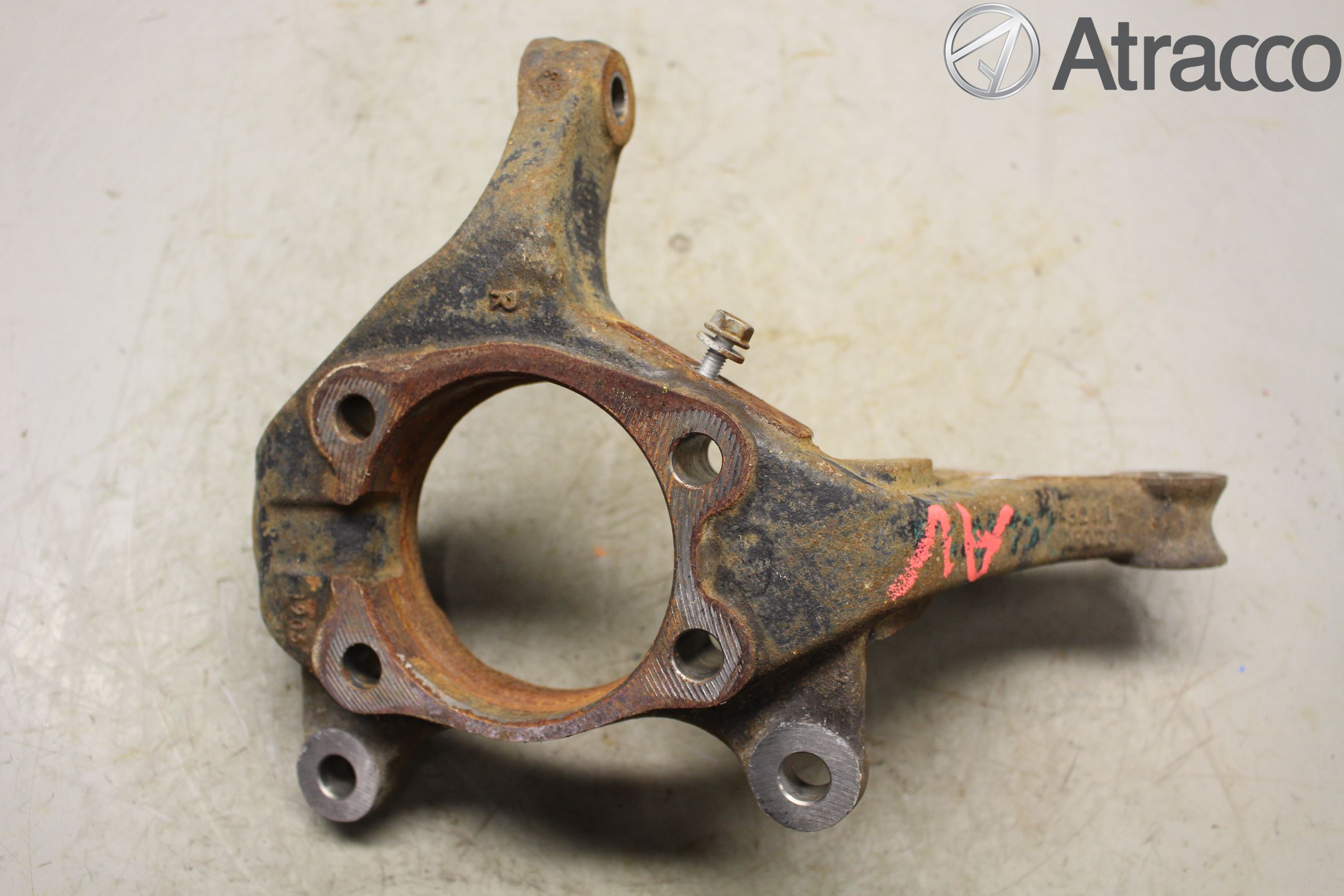 Toyota VERSO 09-18 Spindel Hf