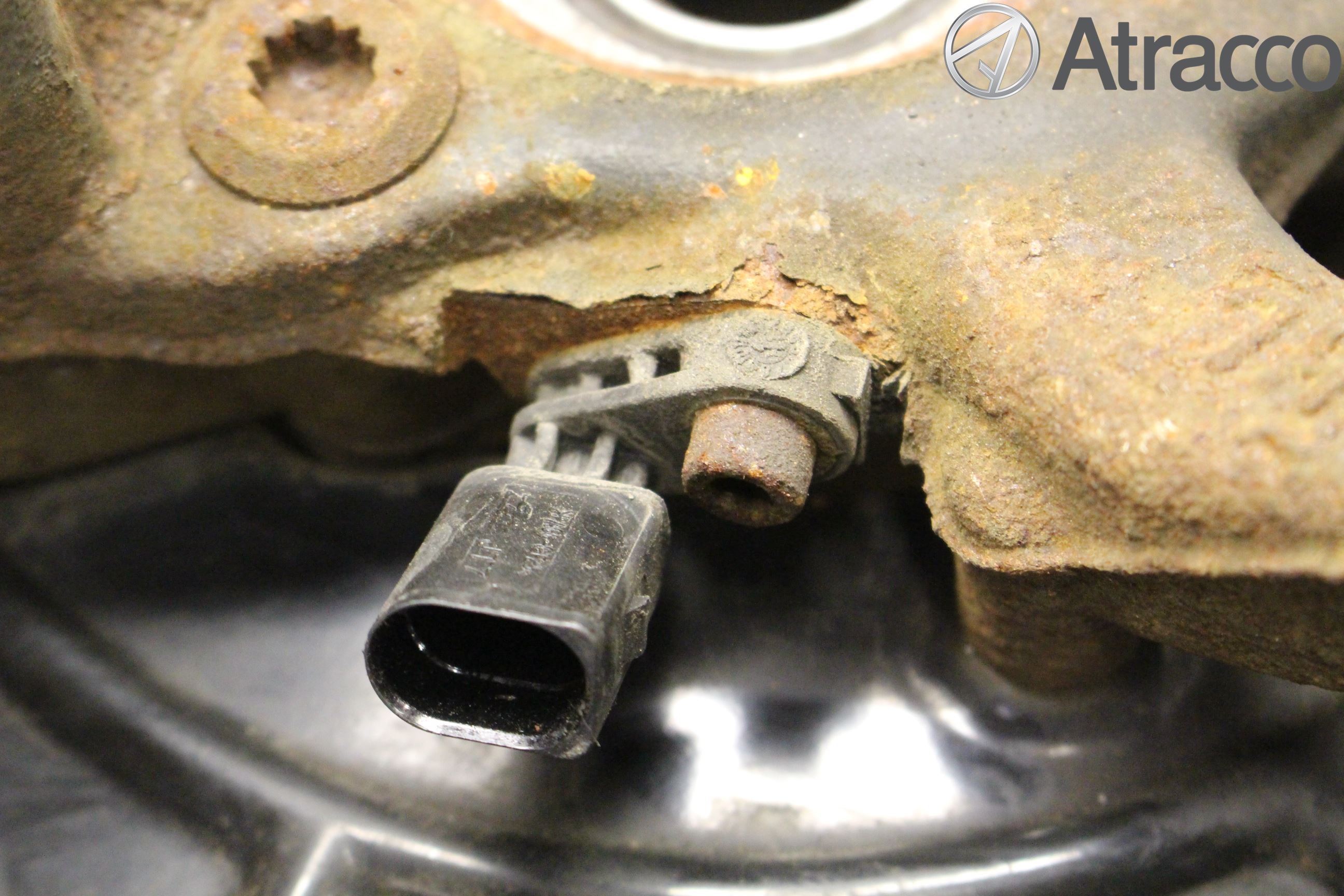 Volkswagen VW GOLF PLUS/CROSS GOLF 04-14 Spindel Vf