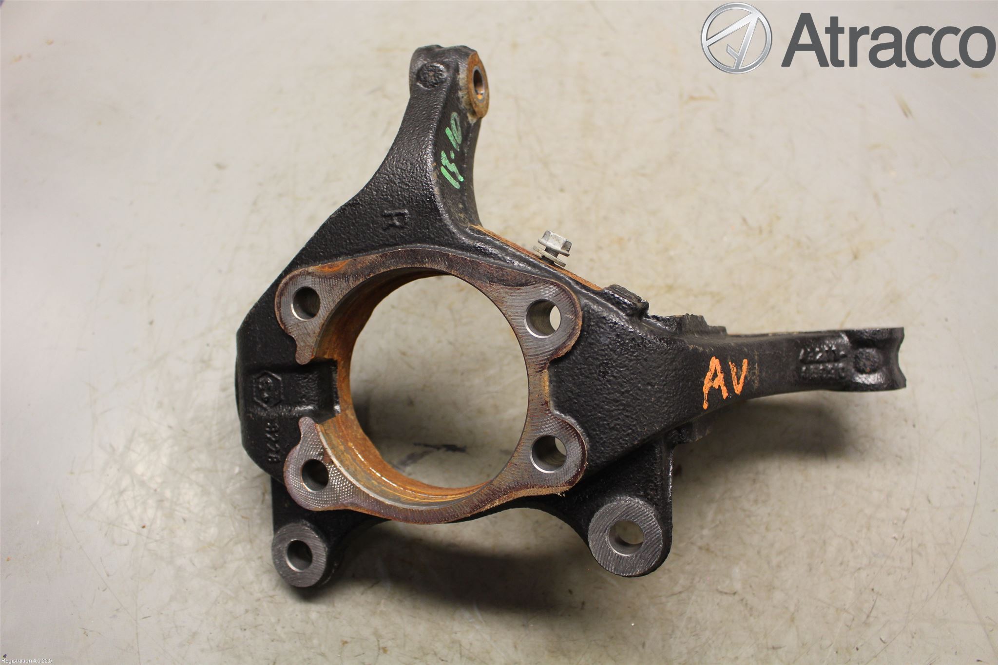 Toyota AVENSIS 16-18 Spindel Hf