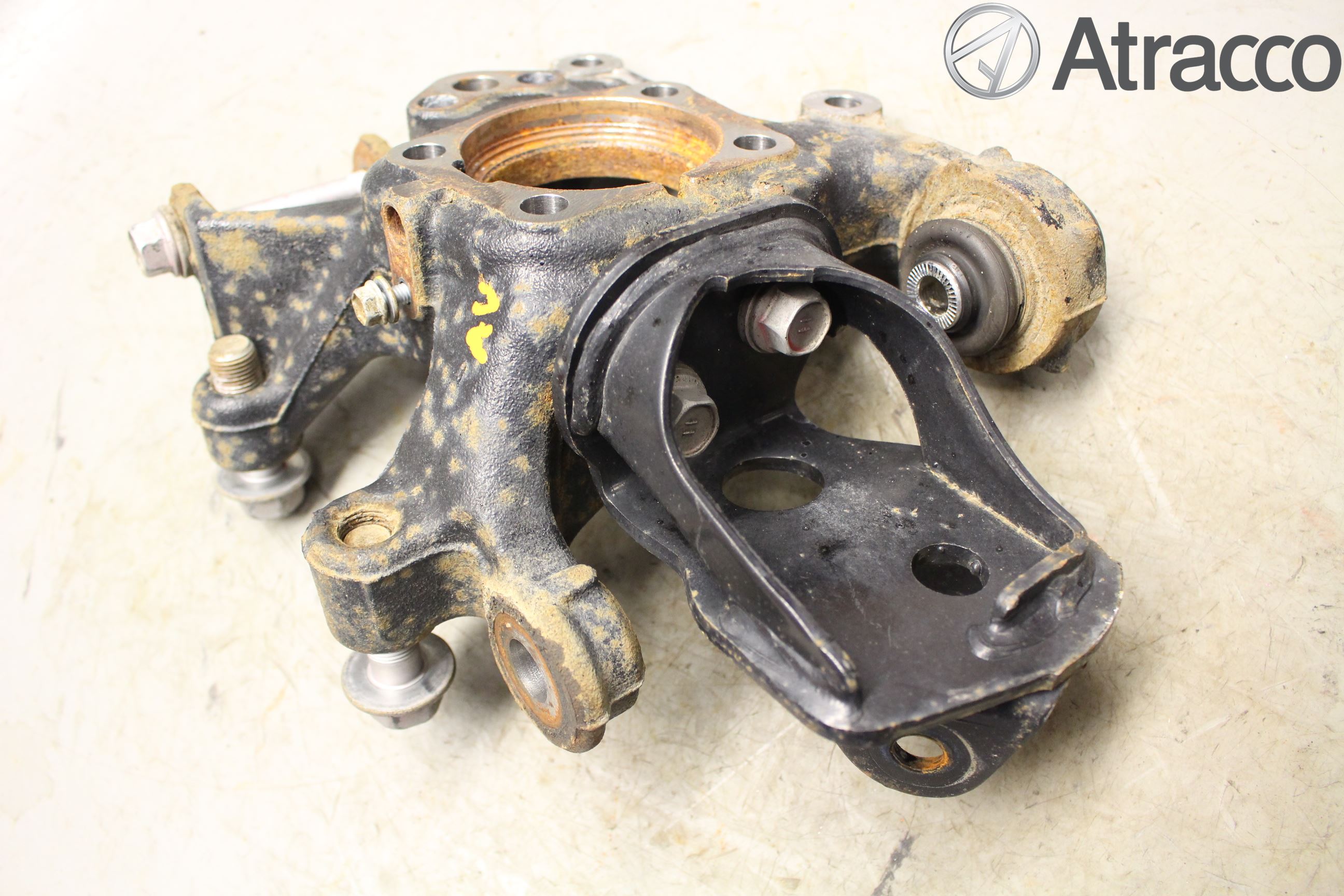 Toyota RAV4 13-18 Spindel Vb
