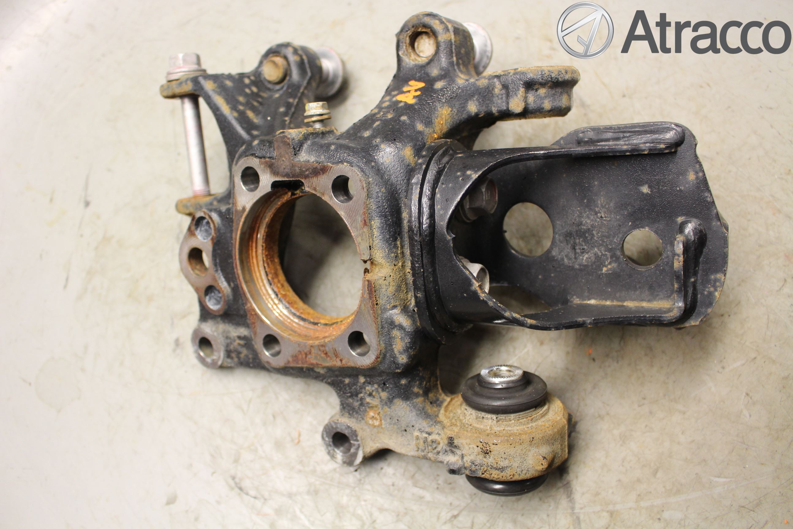 Toyota RAV4 13-18 Spindel Hb