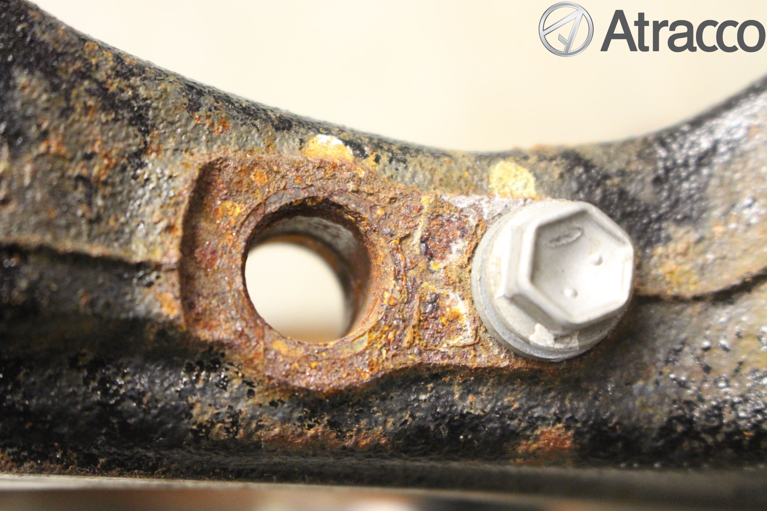 Toyota RAV4 13-18 Spindel Vf