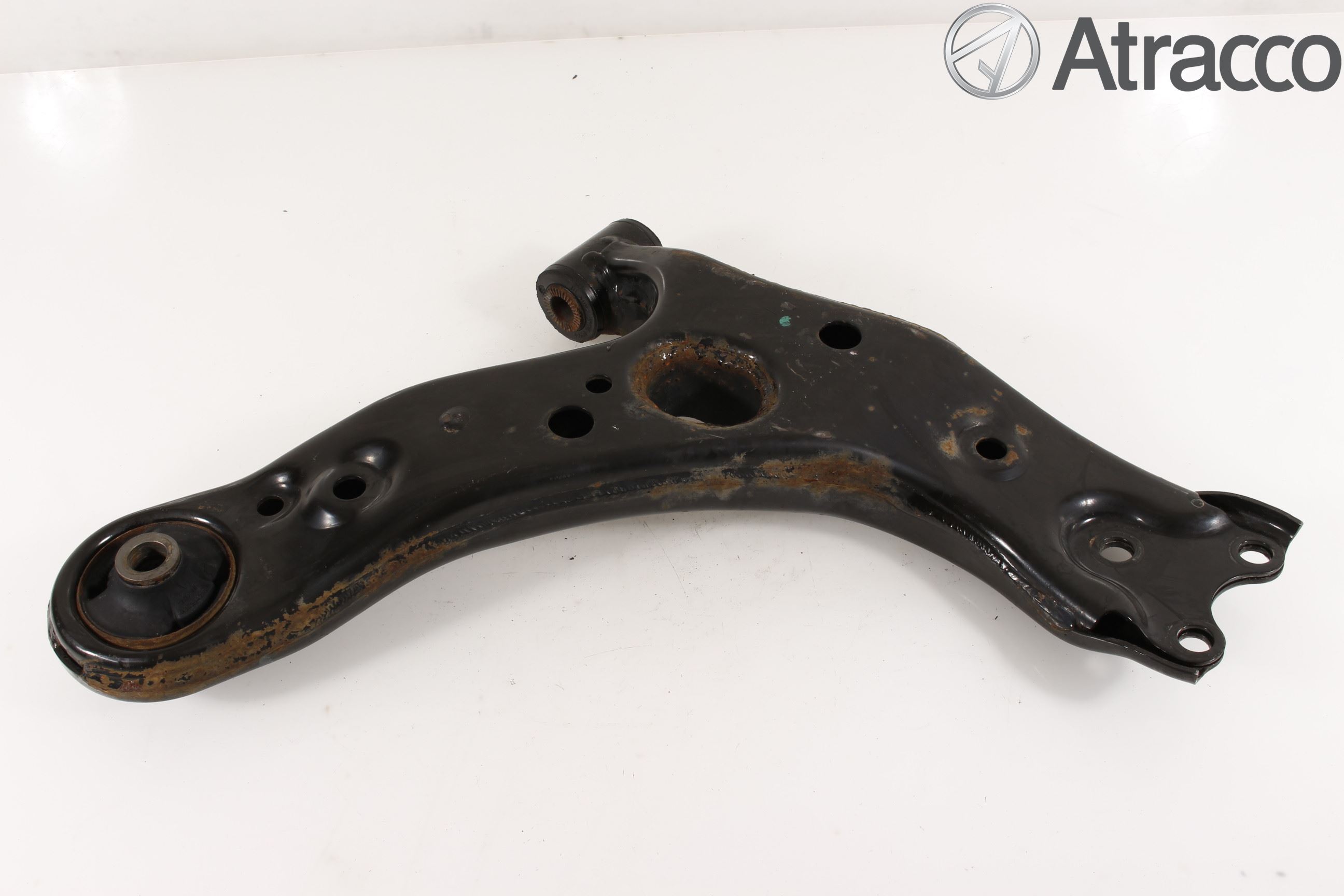 Toyota AURIS 13-19 Bærearm Foran Venstre Nedre