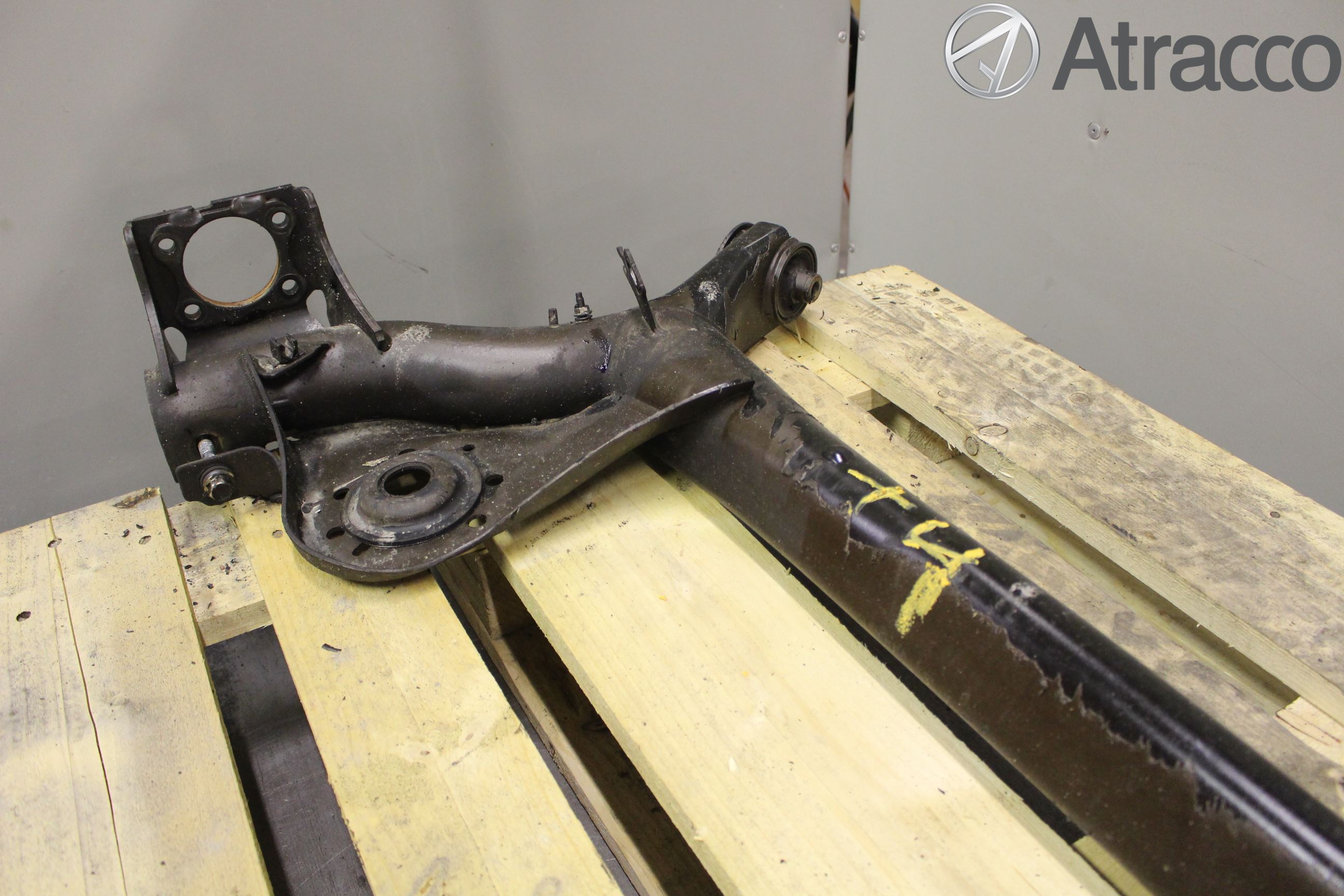 Toyota AYGO 15-21 Bakaksel Feste Travers-Ramme