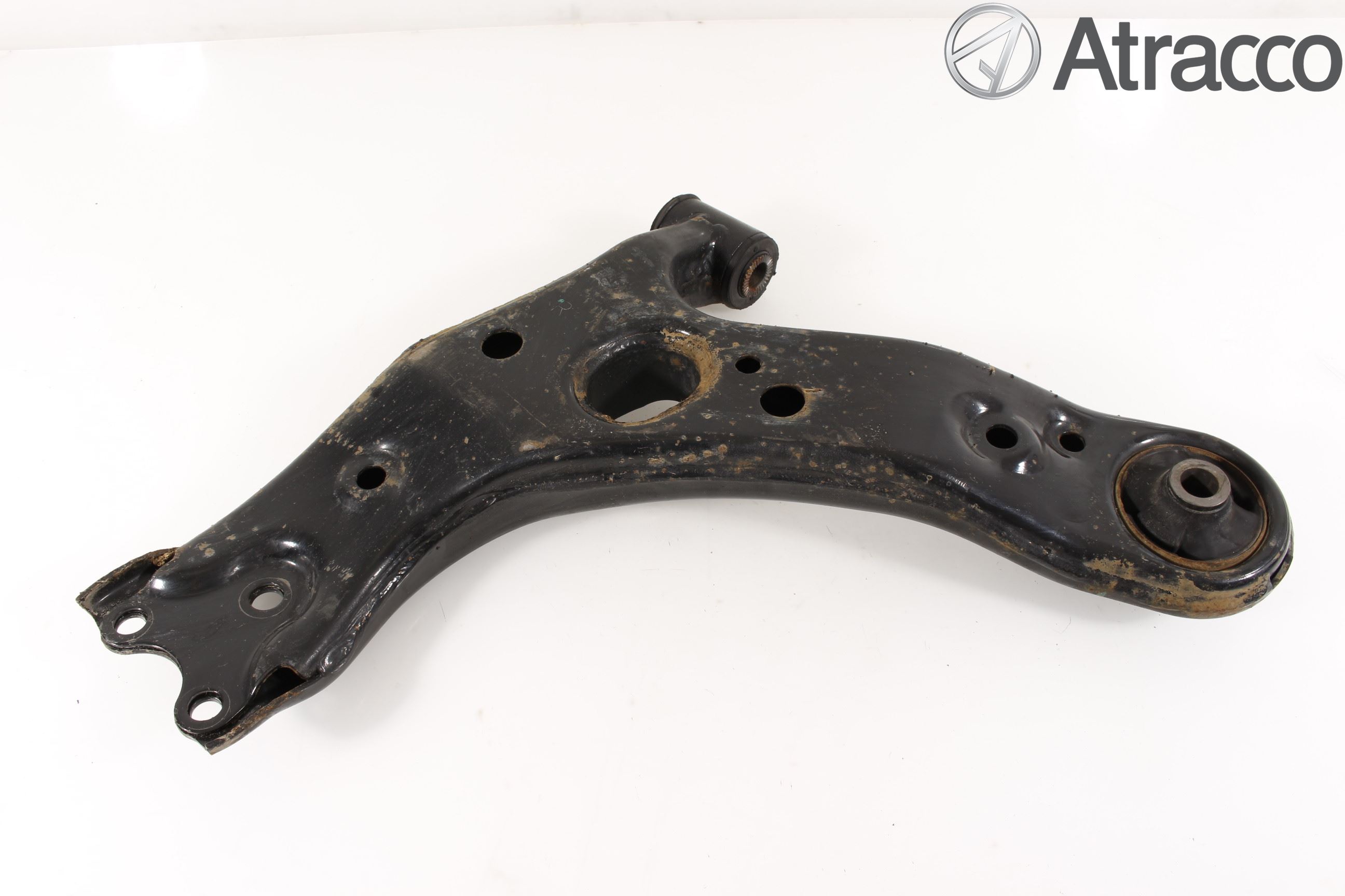 Toyota AURIS 13-19 Bærearm Foran Høyre Nedre