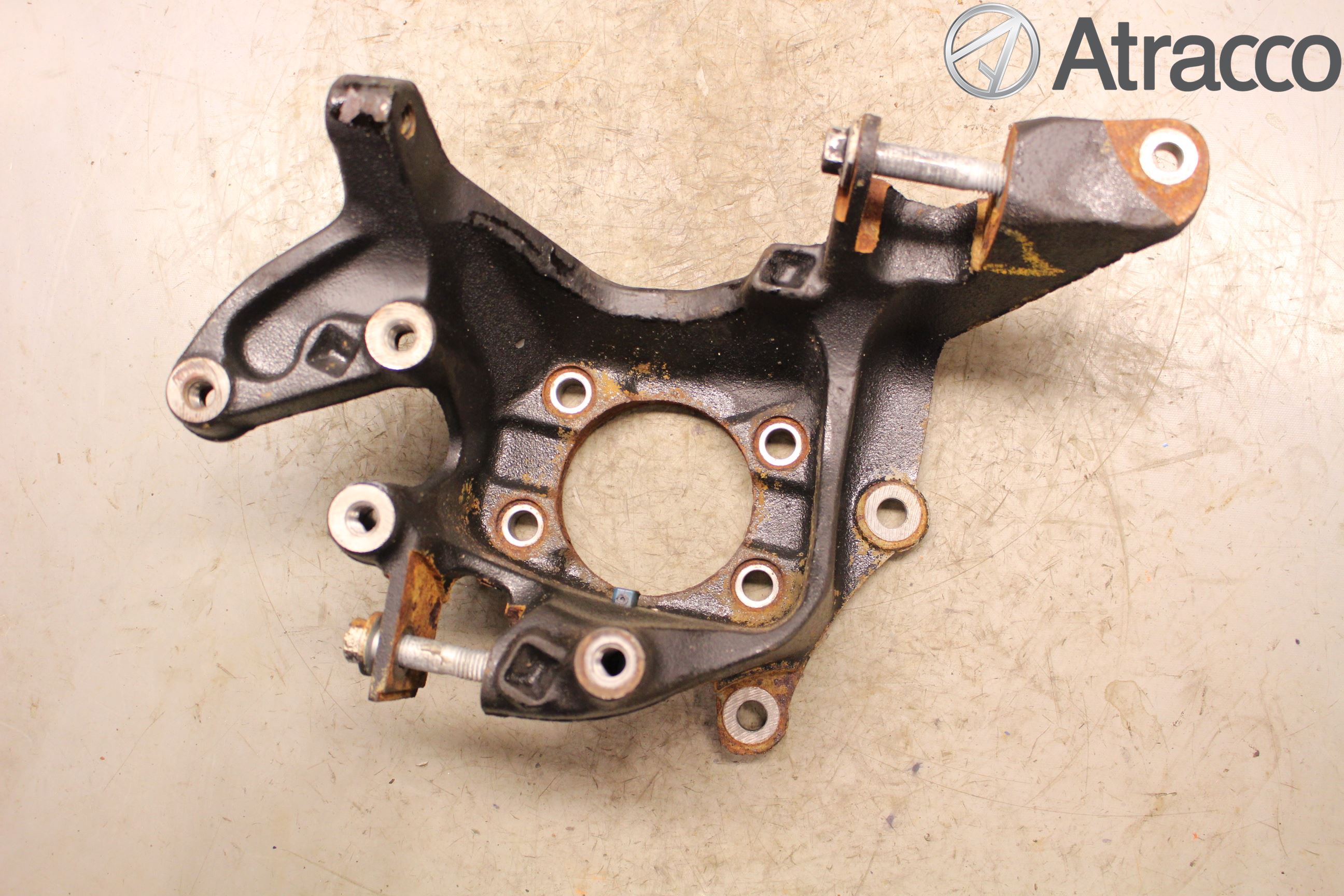 Ford KUGA 08-12 Spindel Vb