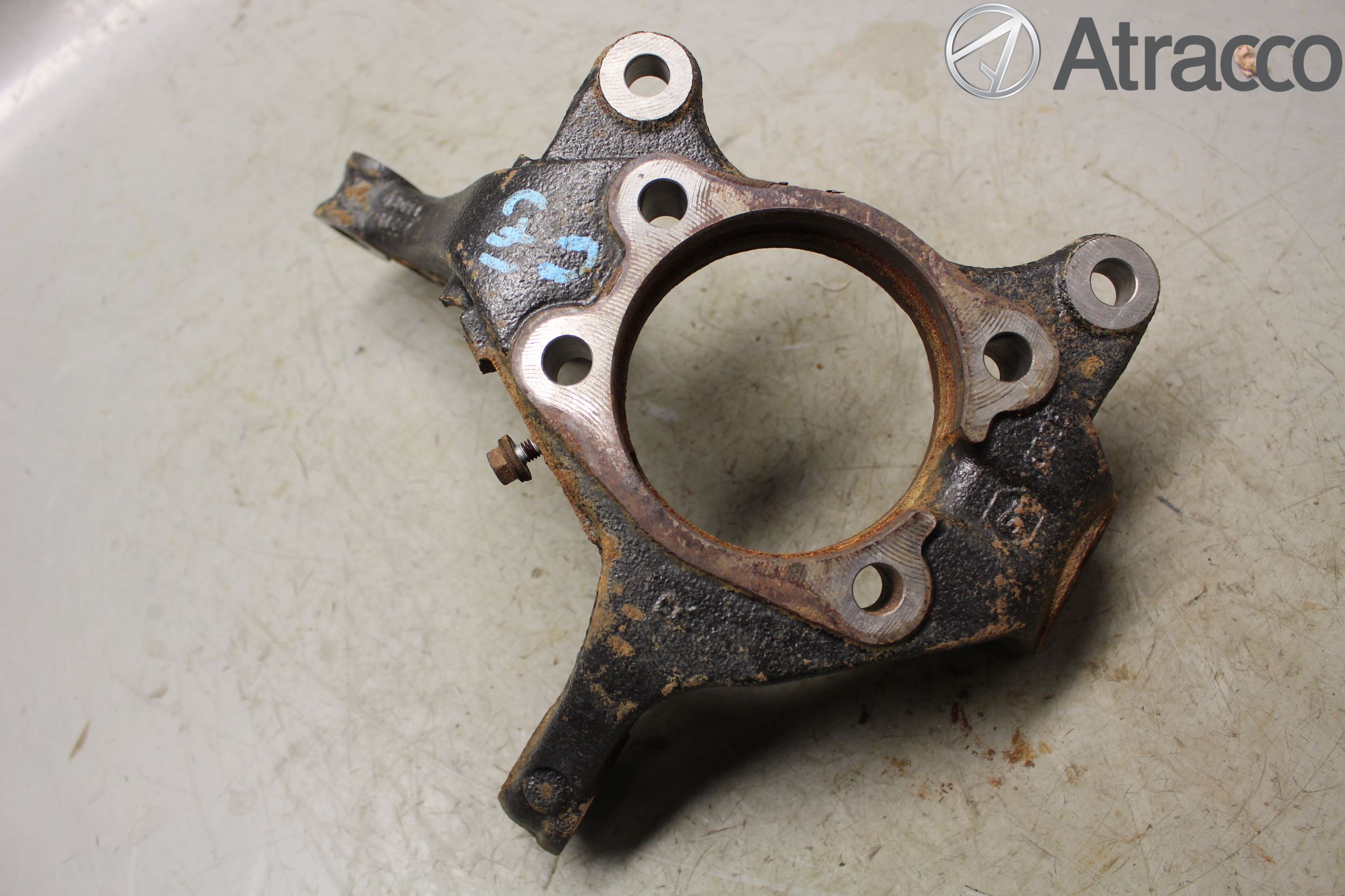 Toyota AVENSIS 16-18 Spindel Hf