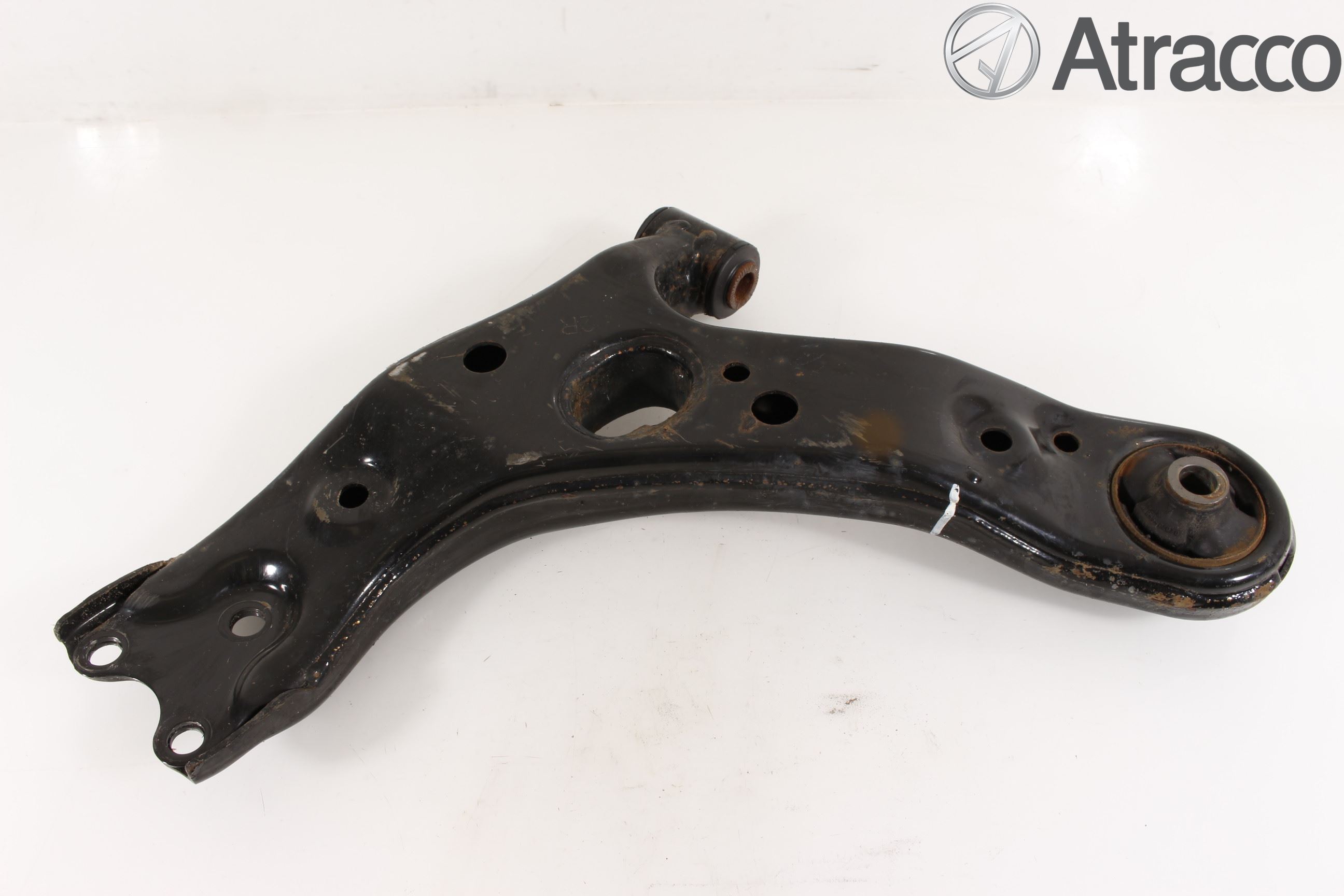 Toyota AVENSIS 16-18 Bærearm Foran Høyre Nedre